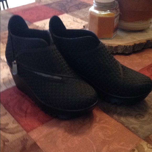bernie mev wedge bootie